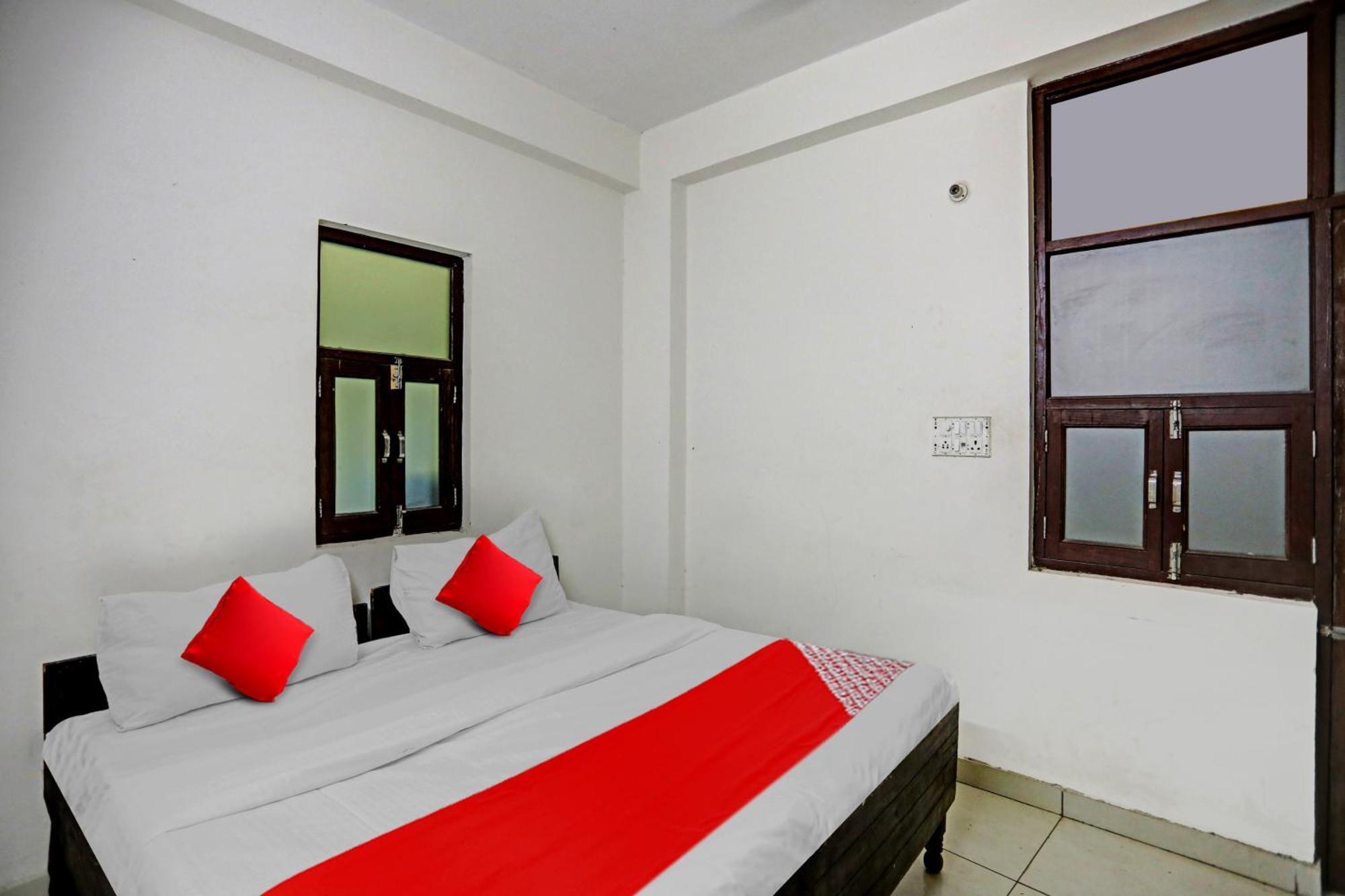 Hotel O Vrinda Residency Noida Bagian luar foto
