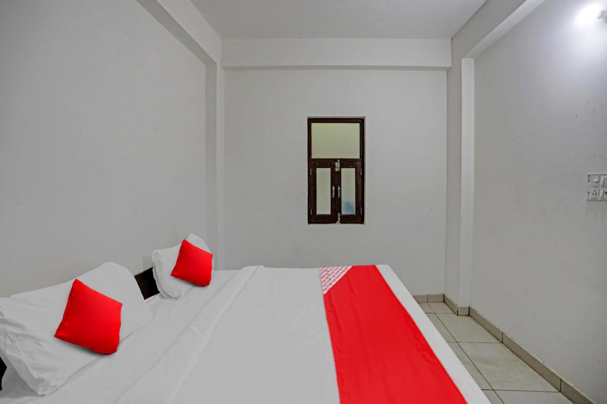 Hotel O Vrinda Residency Noida Bagian luar foto